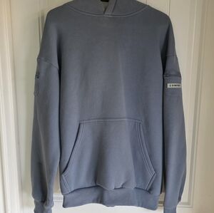 Comfrt Travel Essentials Hoodie, Medium